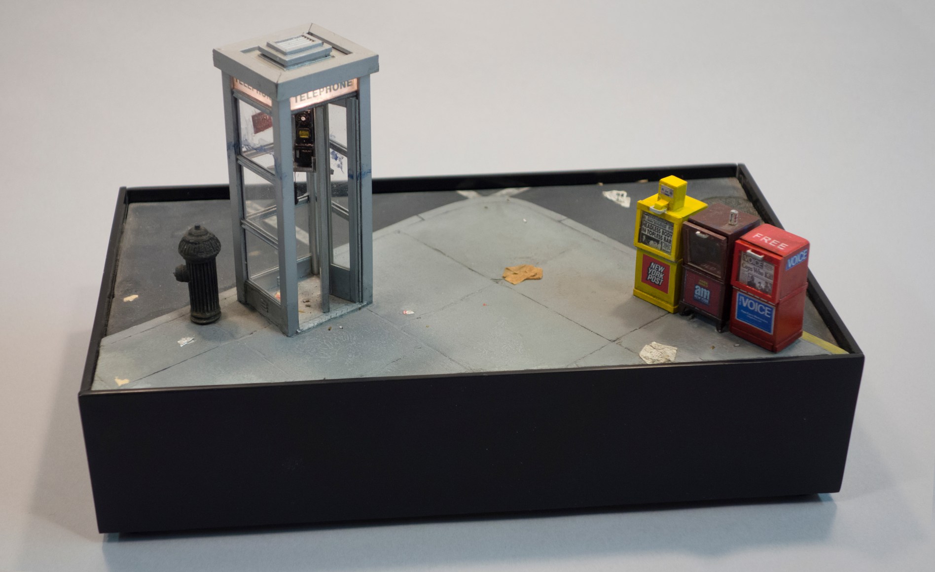 Alan Wolfson, Street Corner #2, 2000