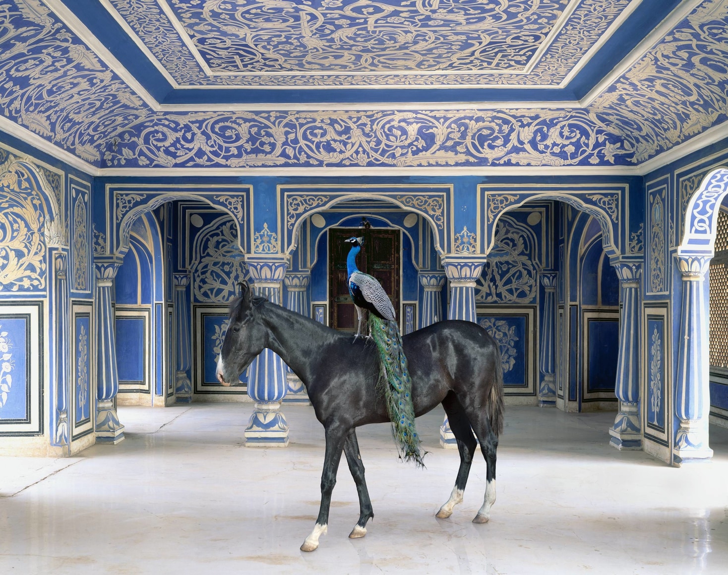 Karen Knorr, Sikander’s Entrance, Chandra Mahal, Jaipur City Palace, Jaipur, 2013, Hahnemühle ink jet print, 60 x 76.2 cm (23.6 x 30 inches)