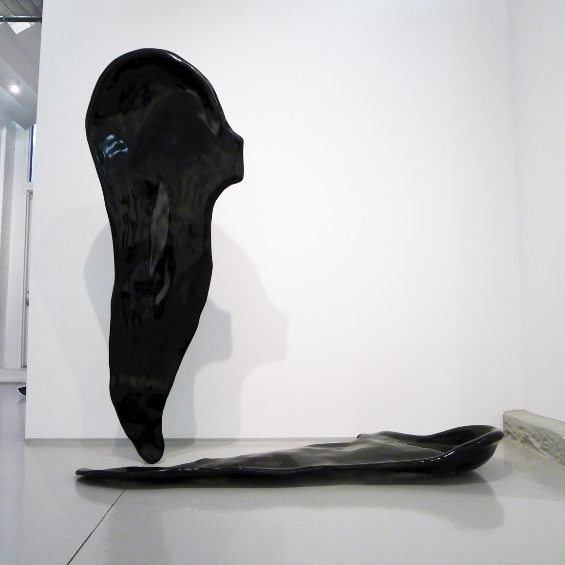 Alfredo and Isabel Aquilizan, Last Flight, 2015, automotive paint on polycarbonate, 275 x 198 cm (108.3 x 78 inches)