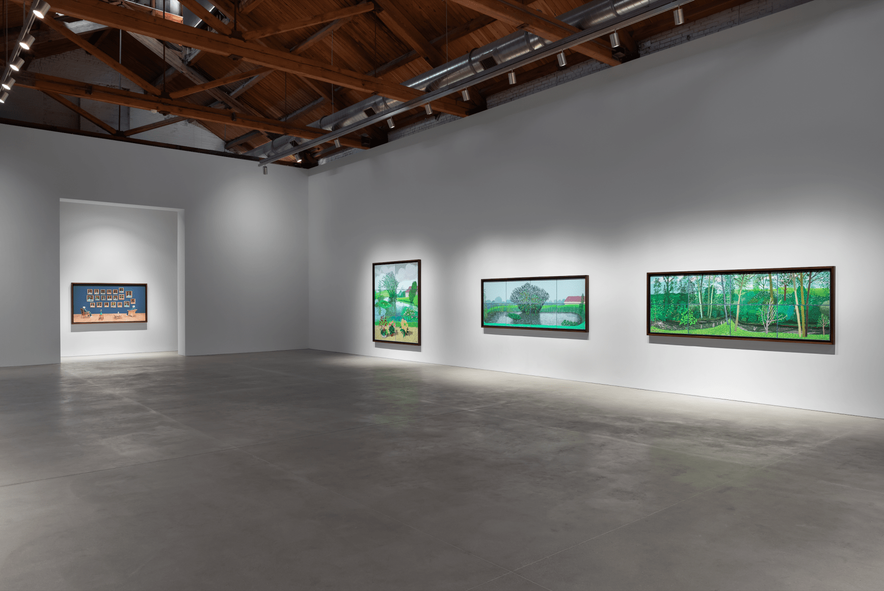Installation images of "David Hockney: 20 Flowers and Some Bigger Pictures" at GRAY Chicago, 2022 © David Hockney. Photo: James Prinz.