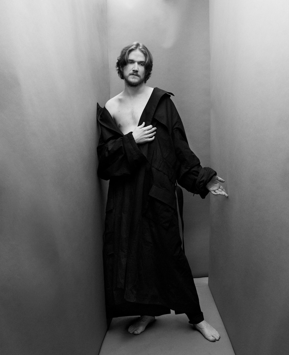 Bo Burnham, Nov. 18, 2021 , (S01_0106_V3)