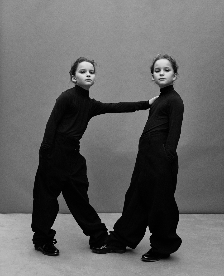 Josephine and Gabrielle Sanz, Nov. 06, 2021 , (S02_0319_V6)