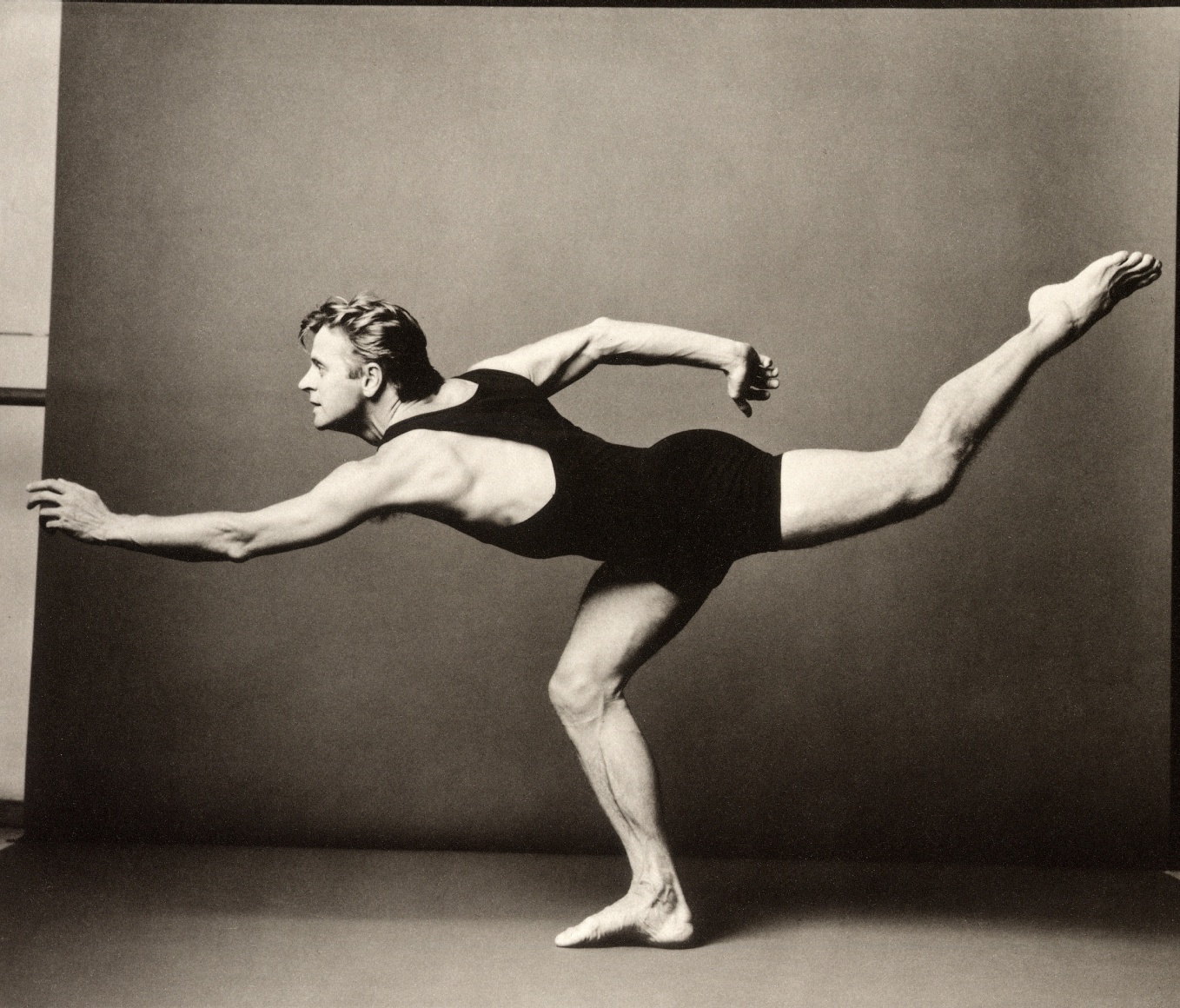 Annie Leibovitz - Mikhail Baryshnikov, 1990