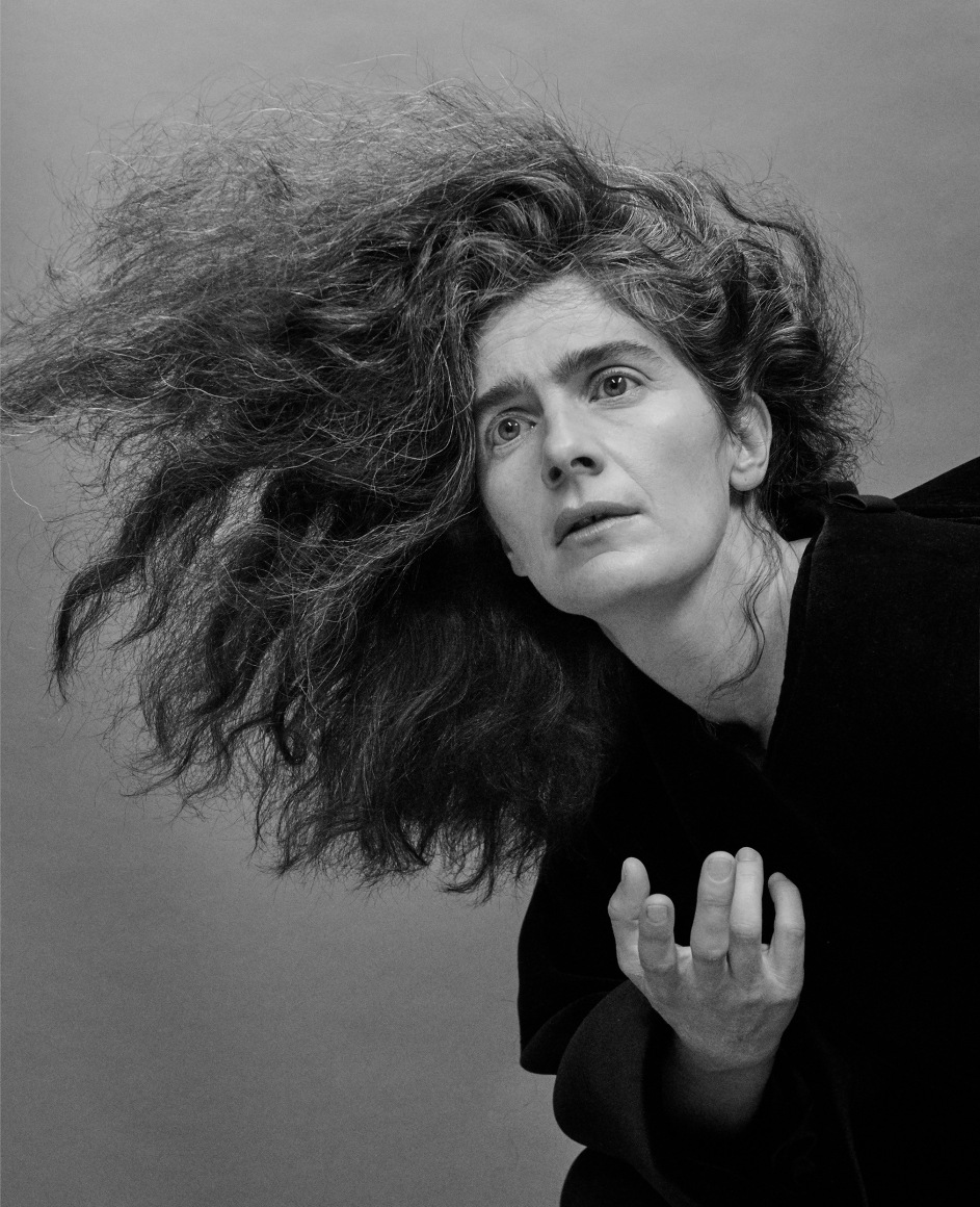 Gaby Hoffmann, Nov. 17, 2021 , (S01_0239_V3)