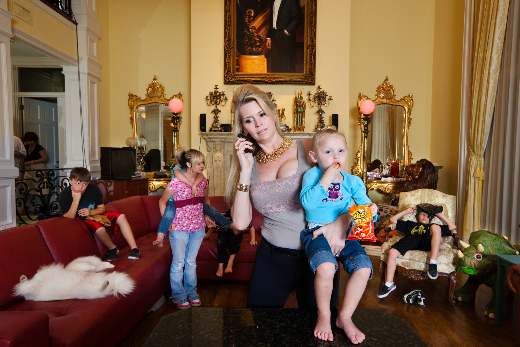 Jackie with some of her eight children in her living room, Windermere, Florida, 2009, Archival Pigment Print
