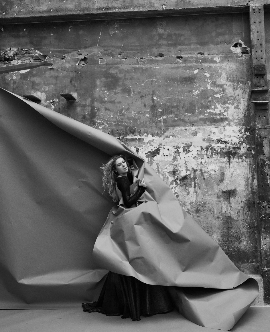 Honor Swinton Byrne, Nov. 05, 2021 , (S03_1344_V6)