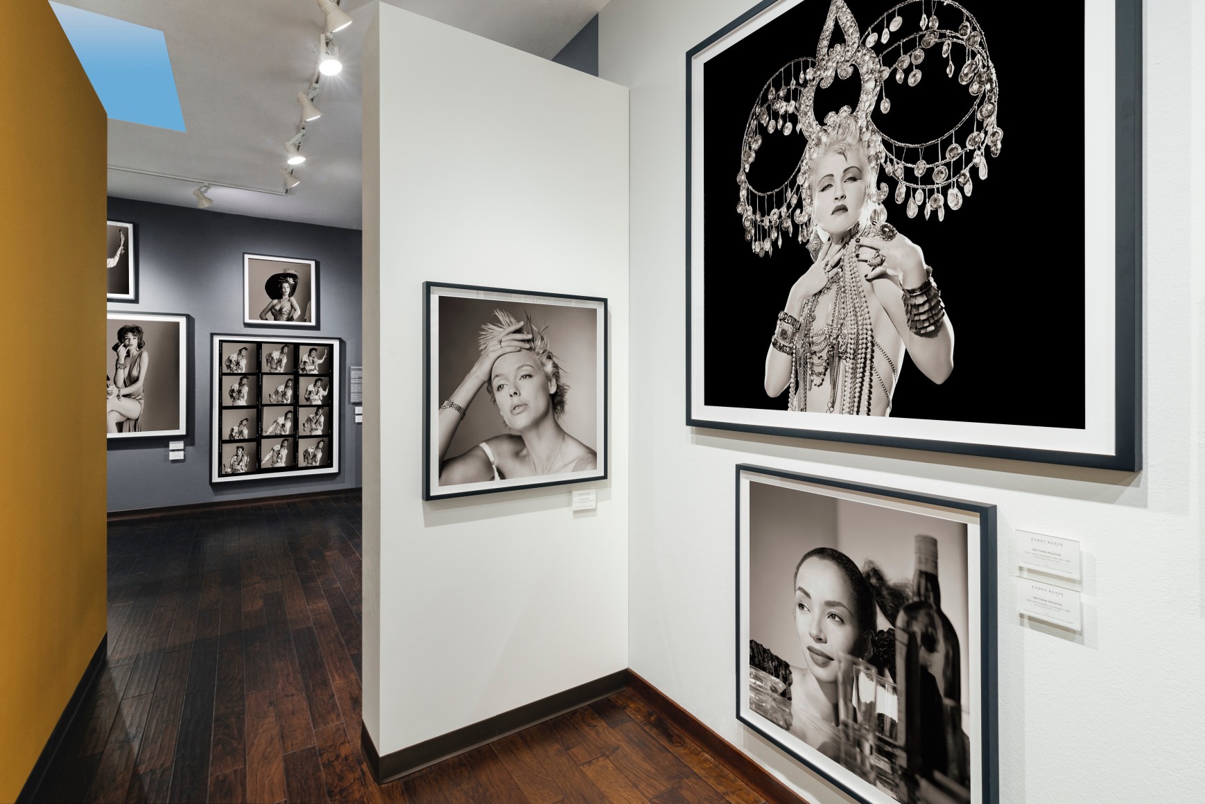 Matthew Rolston - Hollywood Royale