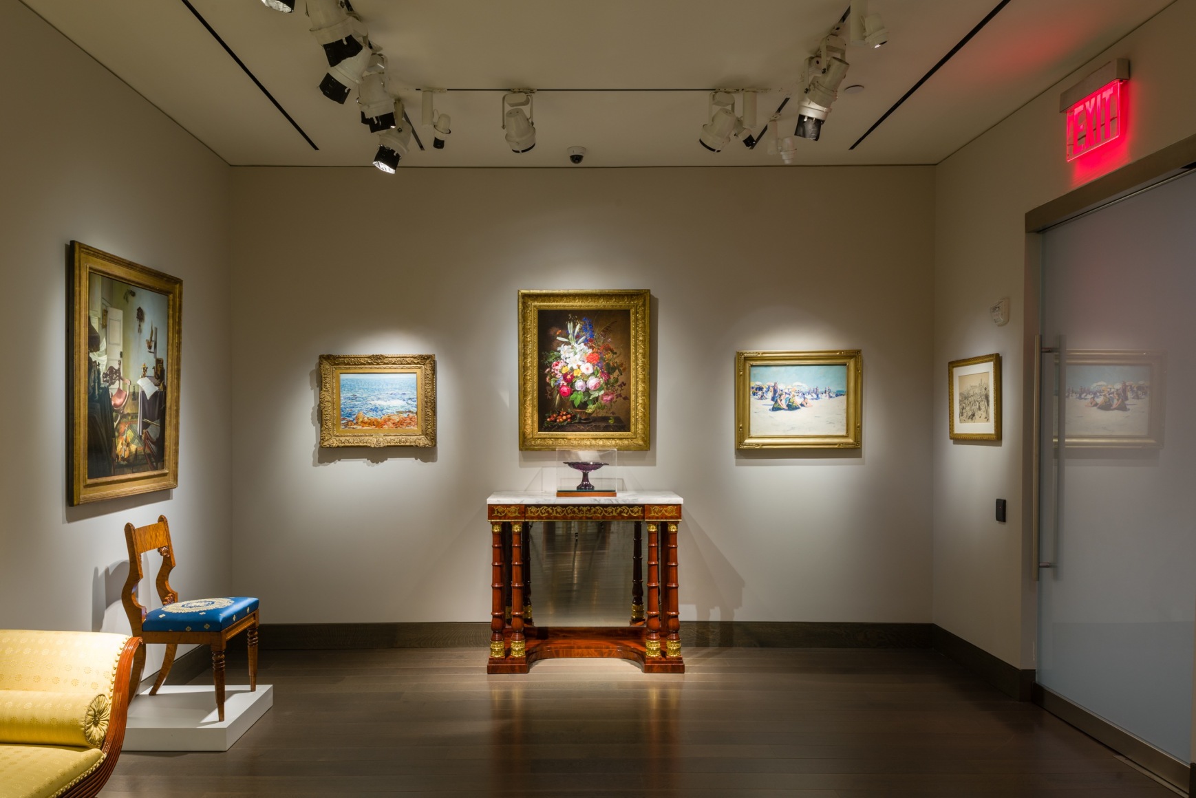 The Winter Show Live at Hirschl &amp; Adler. Installation view of paintings, furniture, and decorative arts.