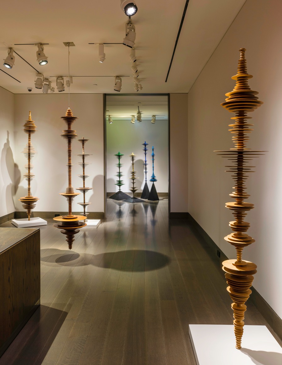 installation view of Elizabeth Turk, &quot;Tipping Point - Echoes of Extinction&quot; at Hirschl &amp; Adler Modern, October 1 - November 20, 2020