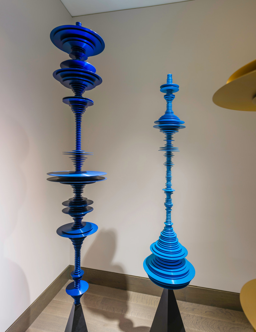 installation view of Elizabeth Turk, &quot;Tipping Point - Echoes of Extinction&quot; at Hirschl &amp; Adler Modern, October 1 - November 20, 2020