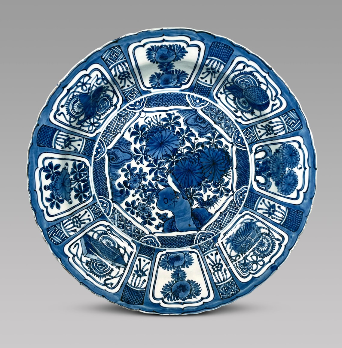 Superb Large Blue and White Kraak Porcelain Charger