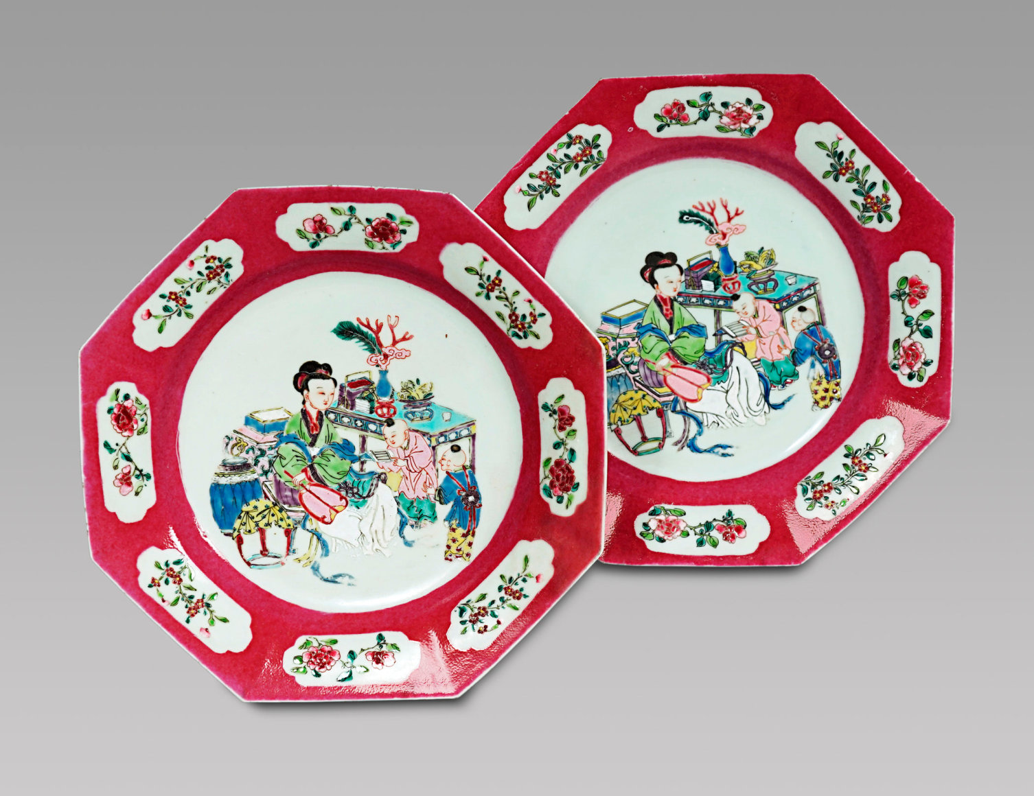 Pair of Chinese Famille Rose Porcelain Octagonal Plates