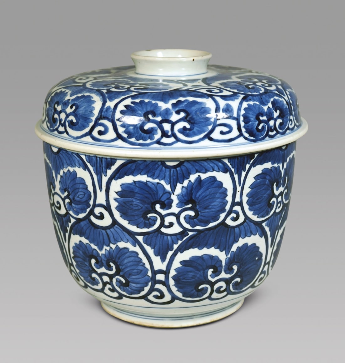 Chinese Blue and White  Porcelain Potiche