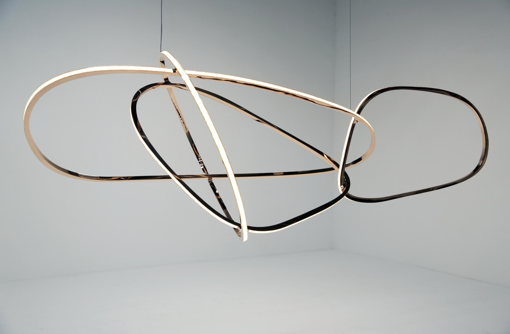 Propulsion Barry Chandelier