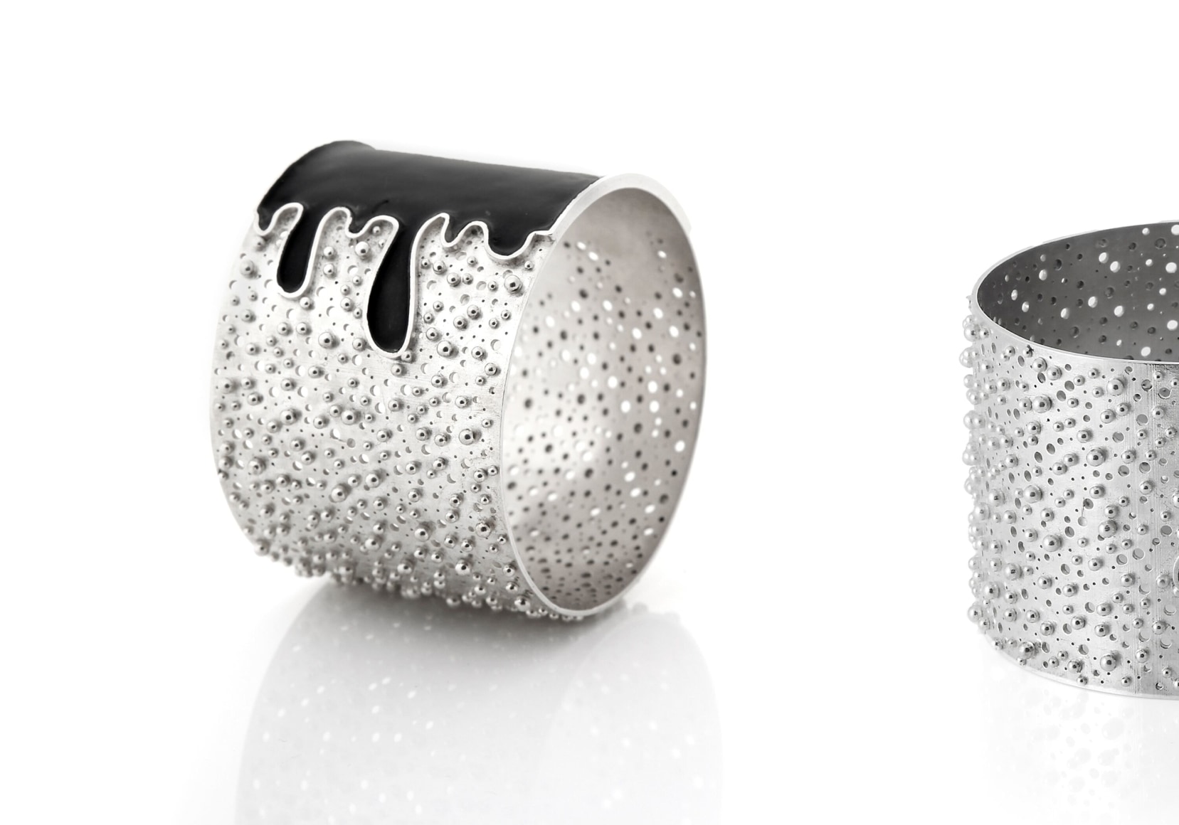 Tamar Navama in Parallel Lines