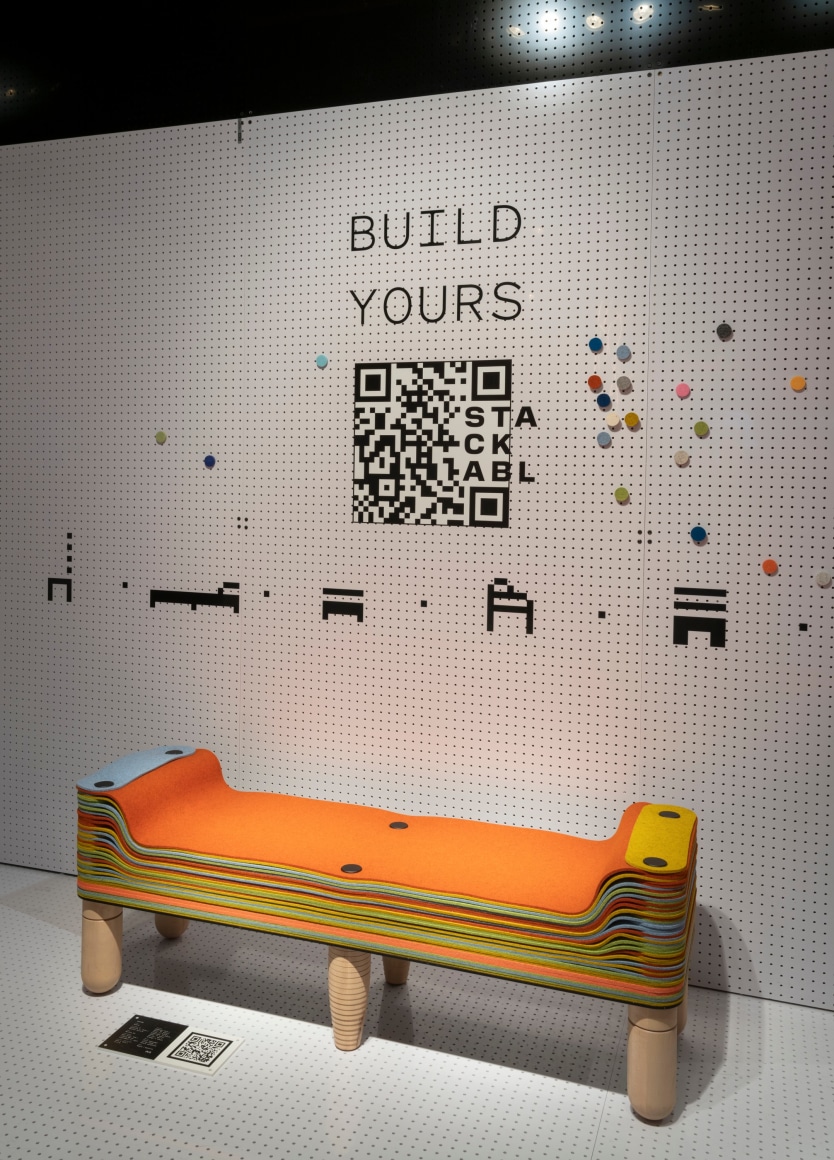 Salon installation phtos