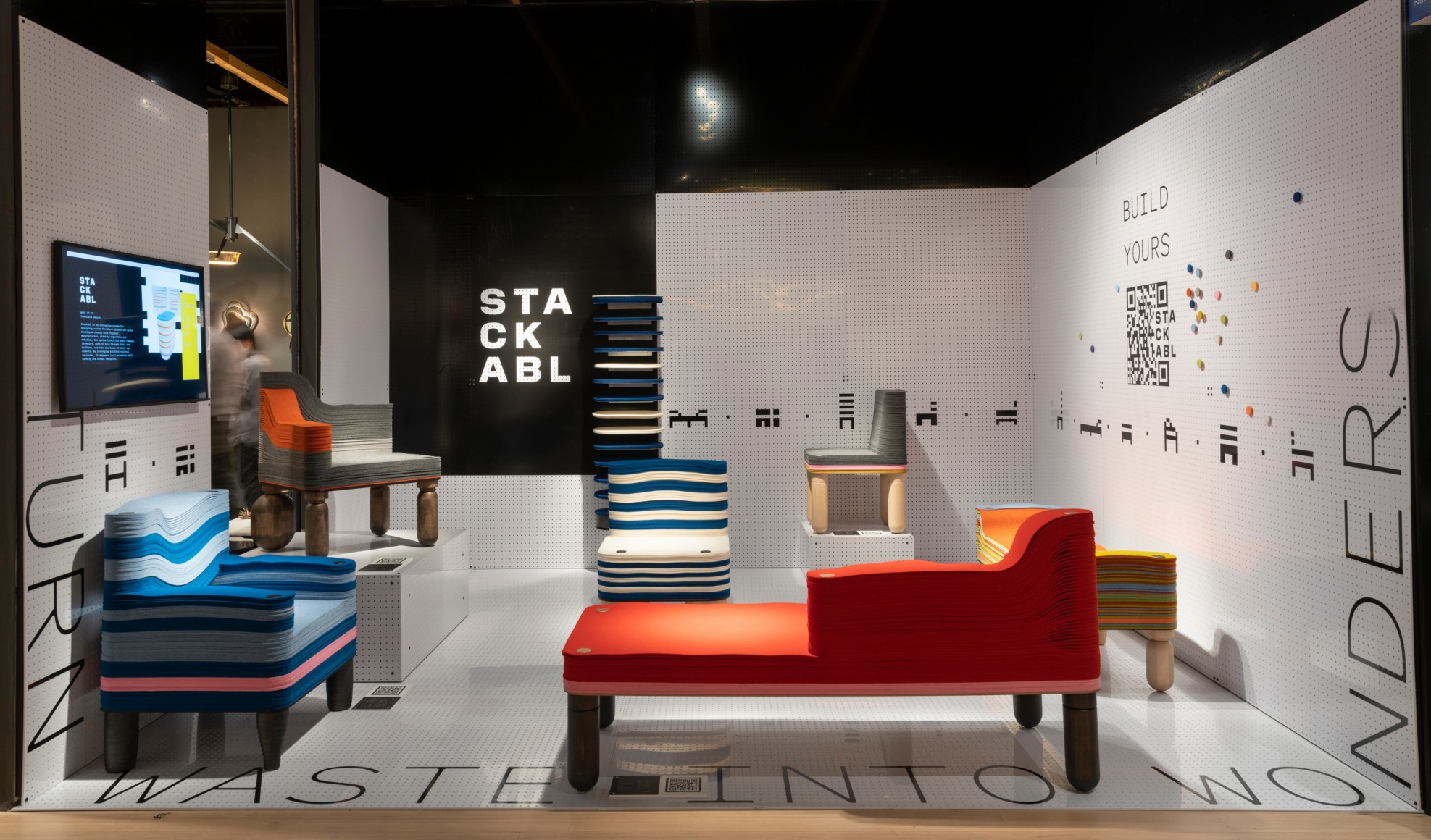 Salon installation phtos