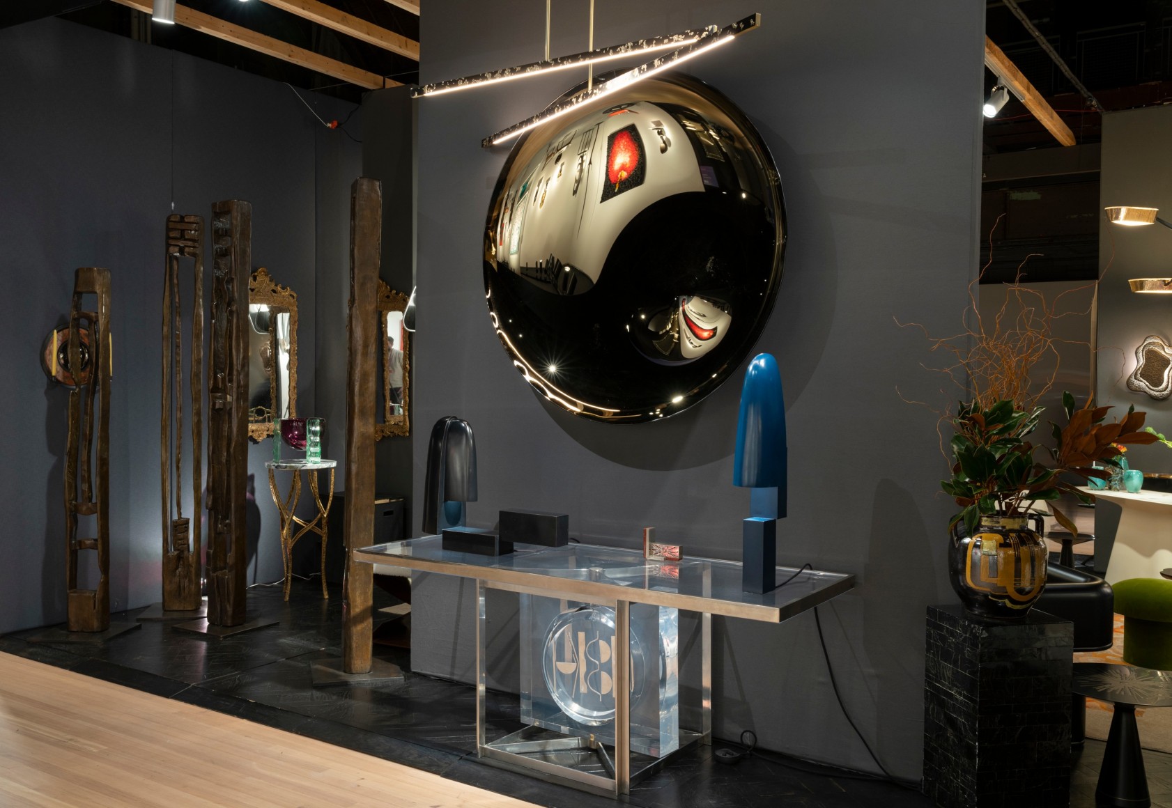 Salon installation phtos