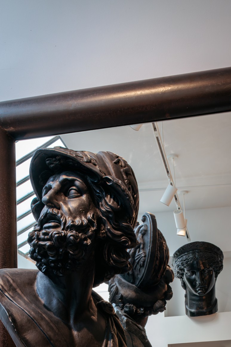 53 exhibition despon