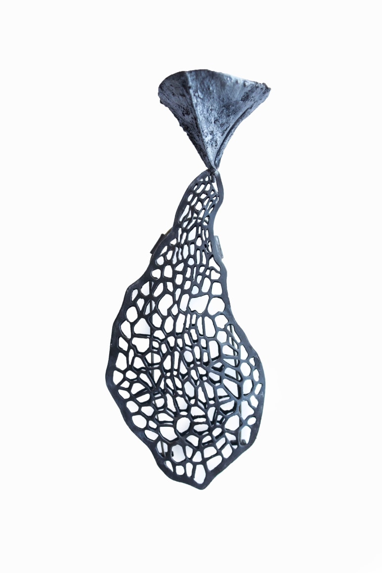 Noga Harel in Parallel Lines