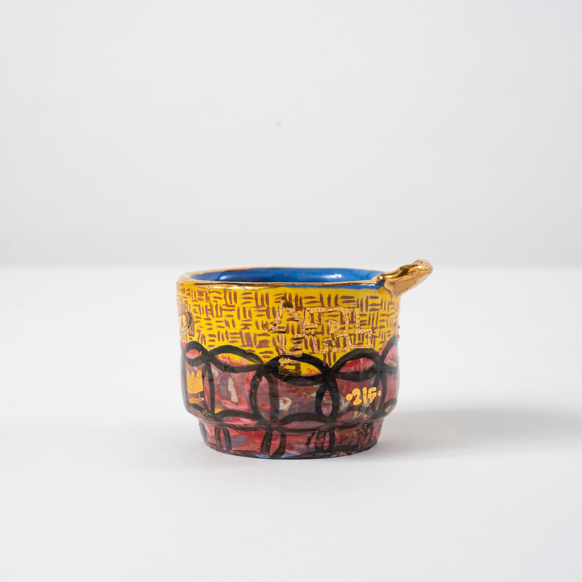 Roberto Lugo, Tiger Ashtray (Yellow), 2021