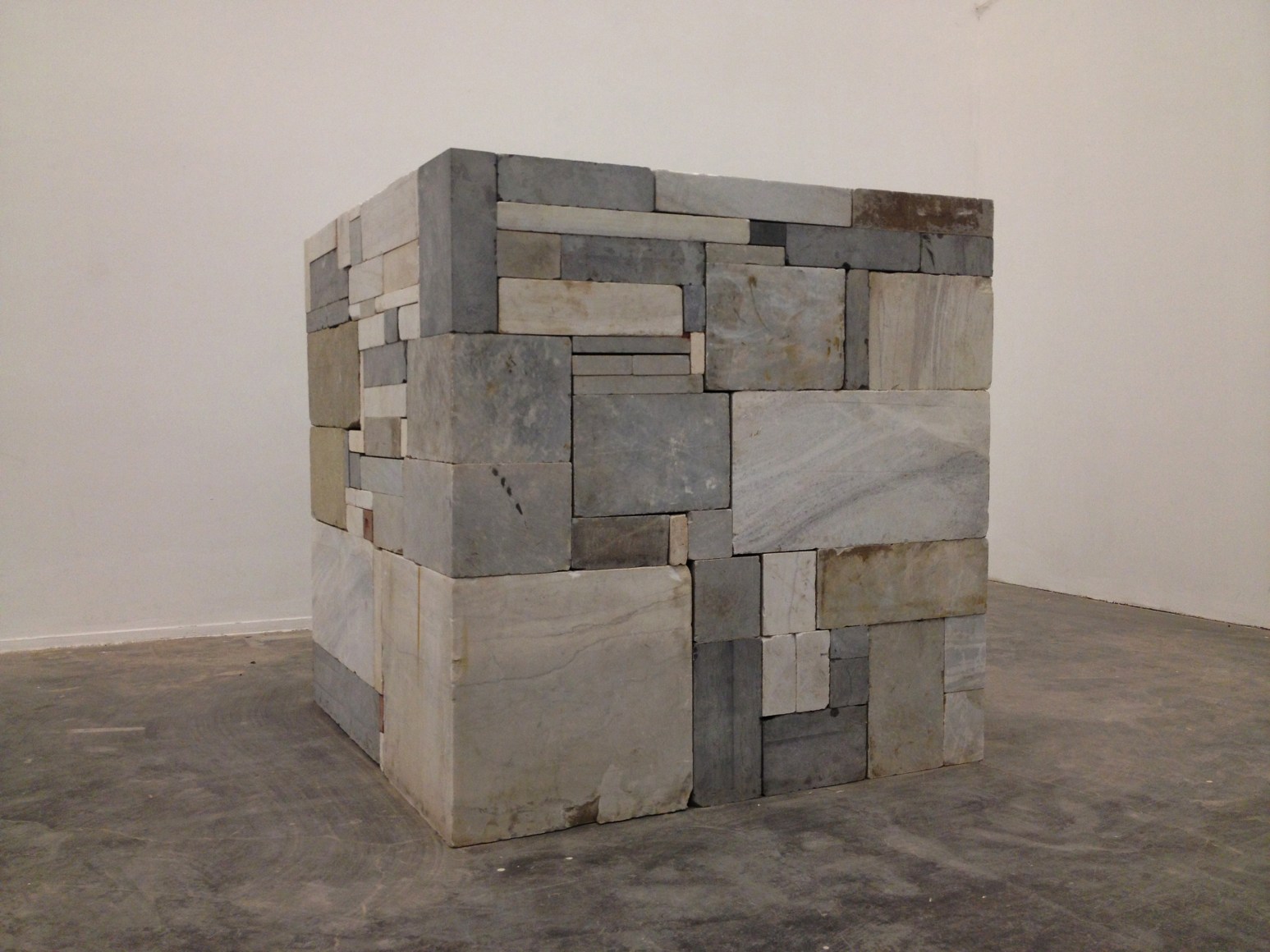 Again 重复 2012 White marble, limestone and other 汉白玉、青石等石材