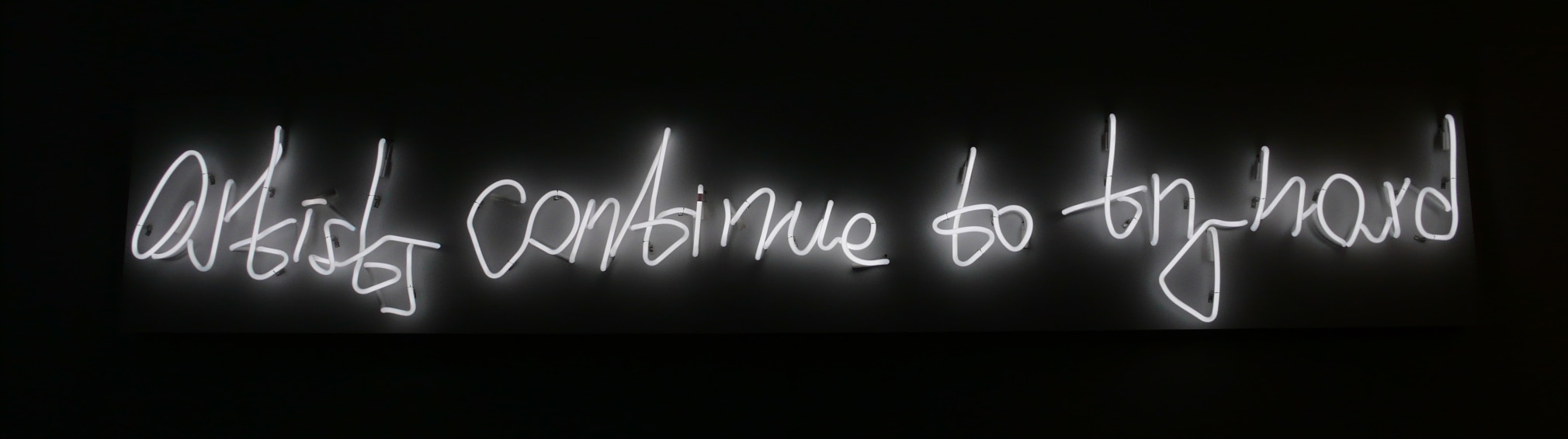 Artists Continue to Try Hard&nbsp;艺术家还要再努力