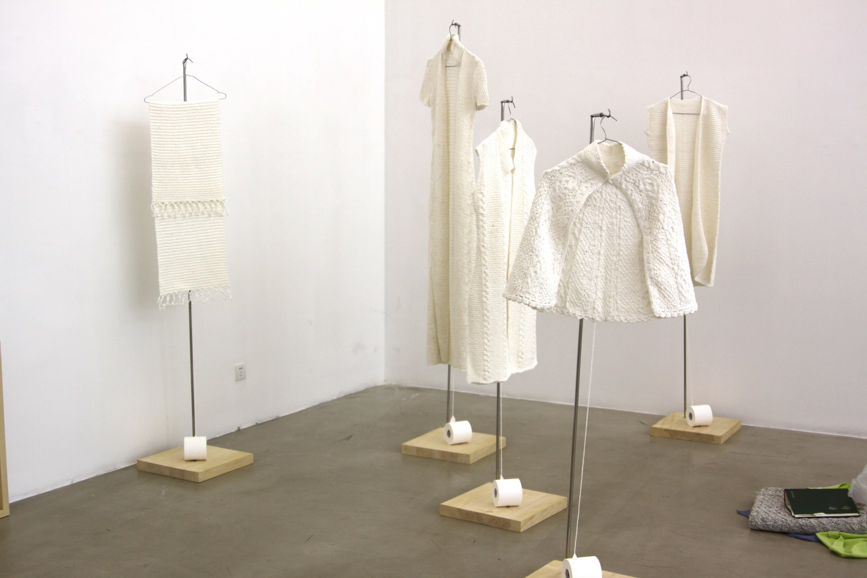 Wang Lei 王雷 , Hand-Woven Toilet Paper (including 5 pieces) 手织手纸 (含5件) 