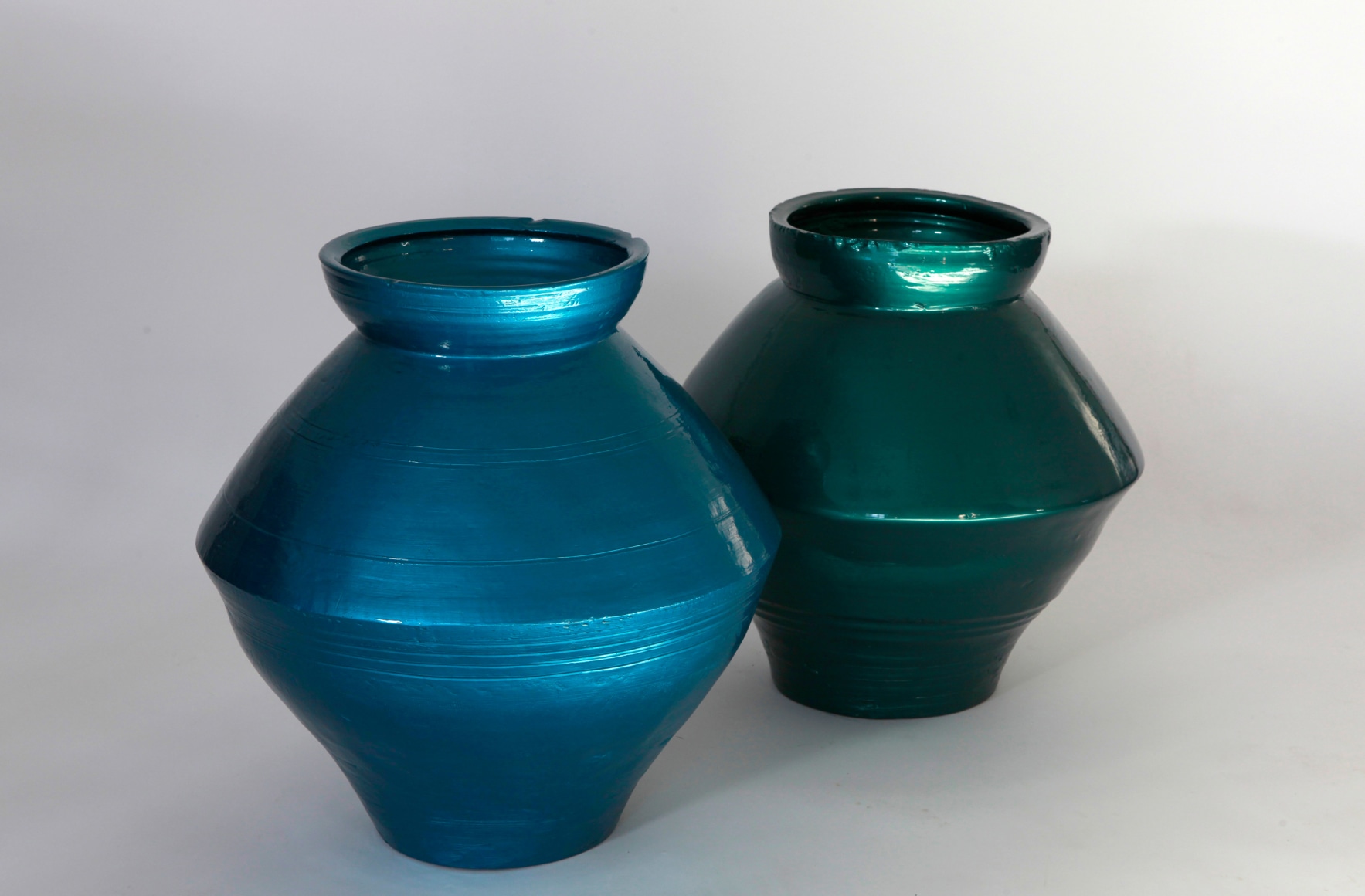 Han Dynasty Vases in Auto Paint 喷漆汉朝陶罐