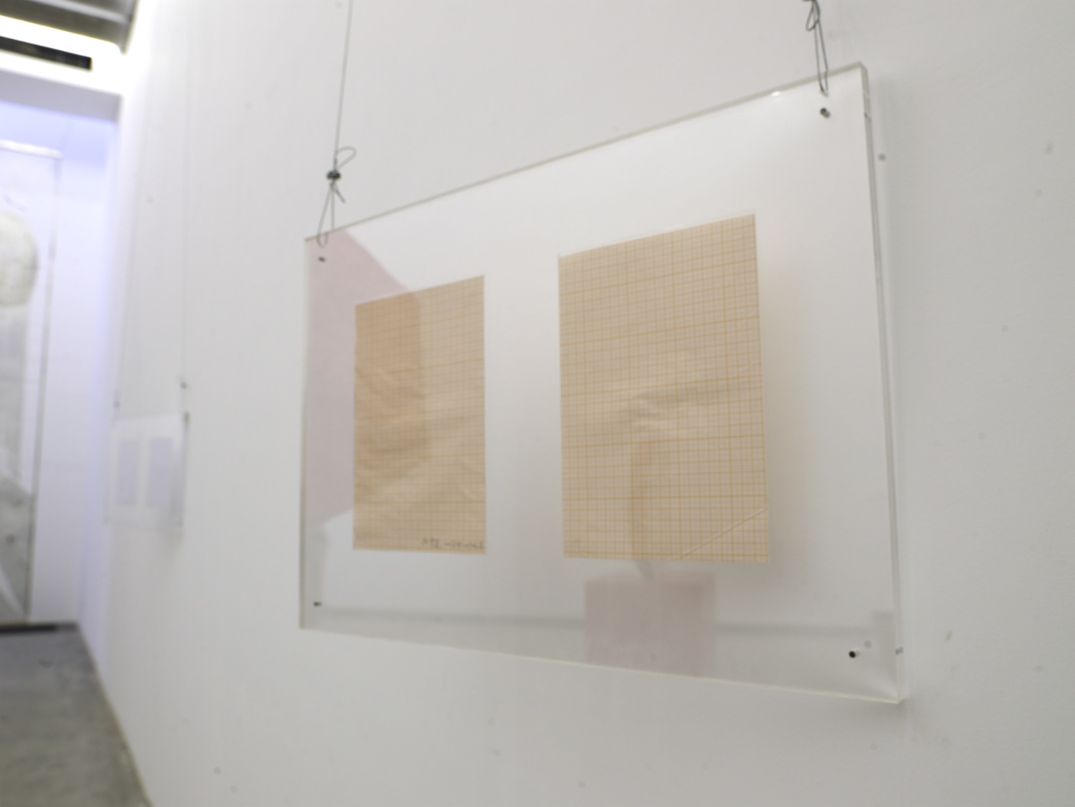 He Yunchang&nbsp;何云昌, The Front and Back of a Sheet of A4 Paper&nbsp;A4 纸的正面和反面