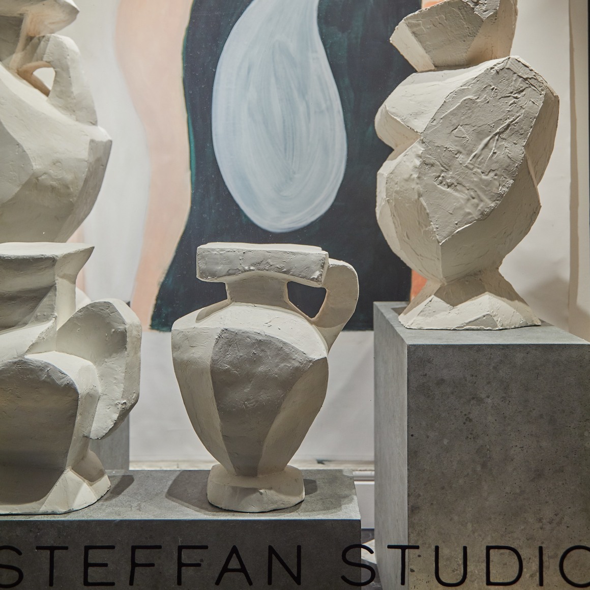 Vases 4 &amp; 2 by Florian Tomballe + Steffan Studio