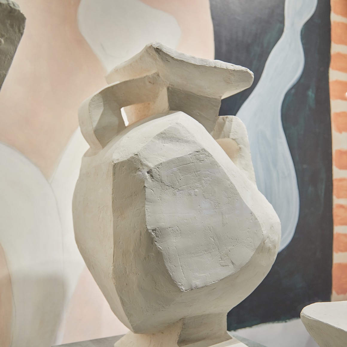 Vase 3 by Florian Tomballe + Steffan Studio