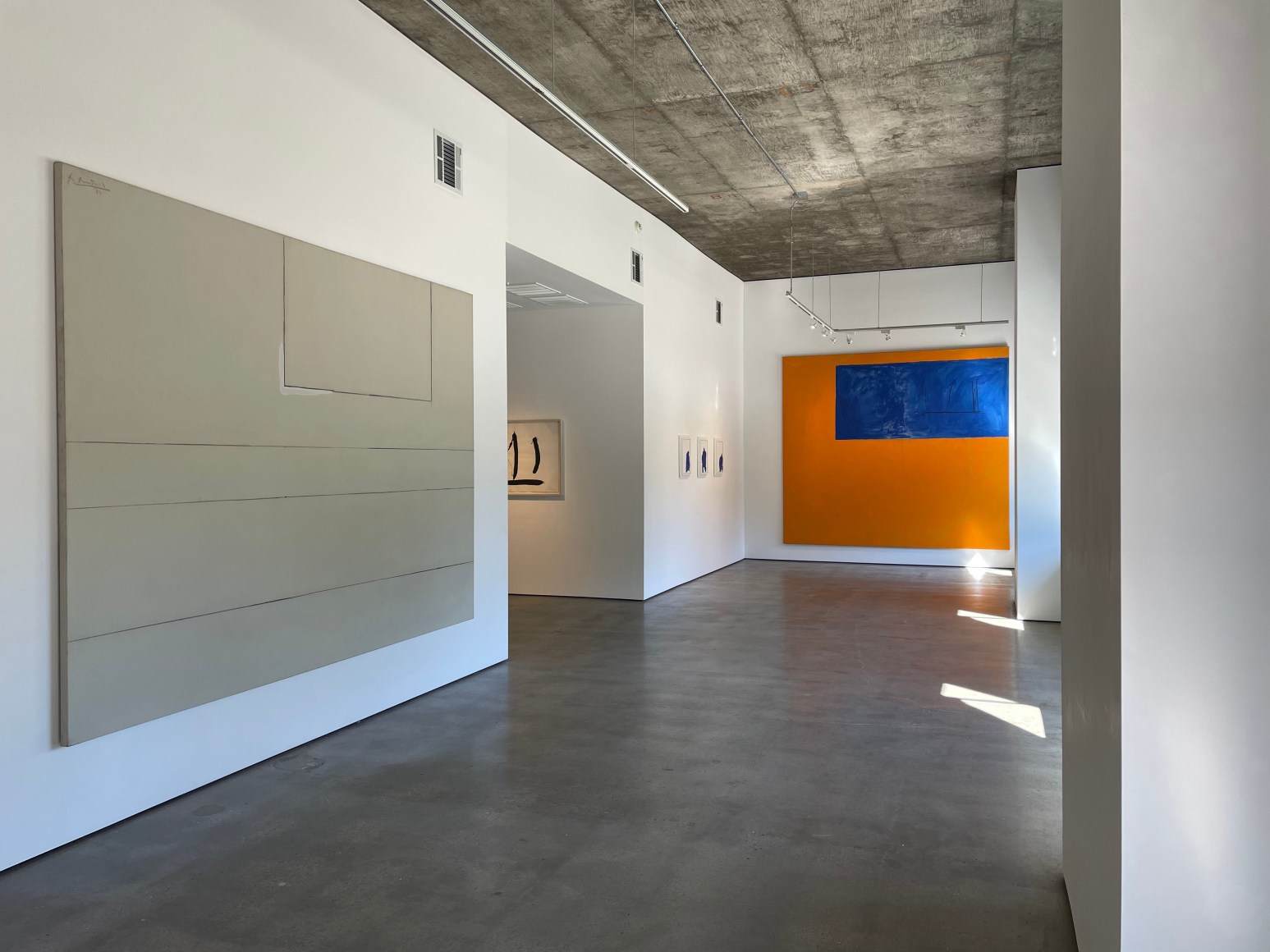 Robert Motherwell: Opens