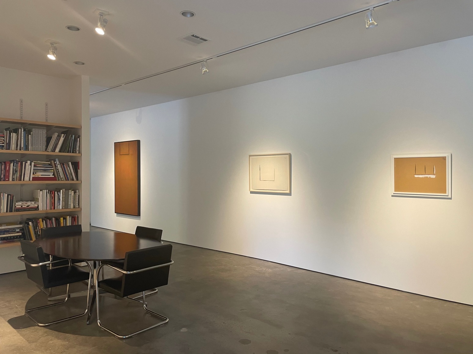 Robert Motherwell: Opens