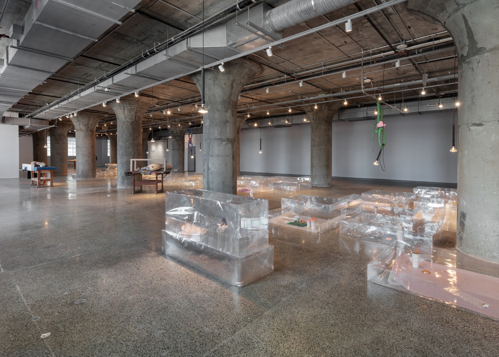 Liz Magor, The Separation