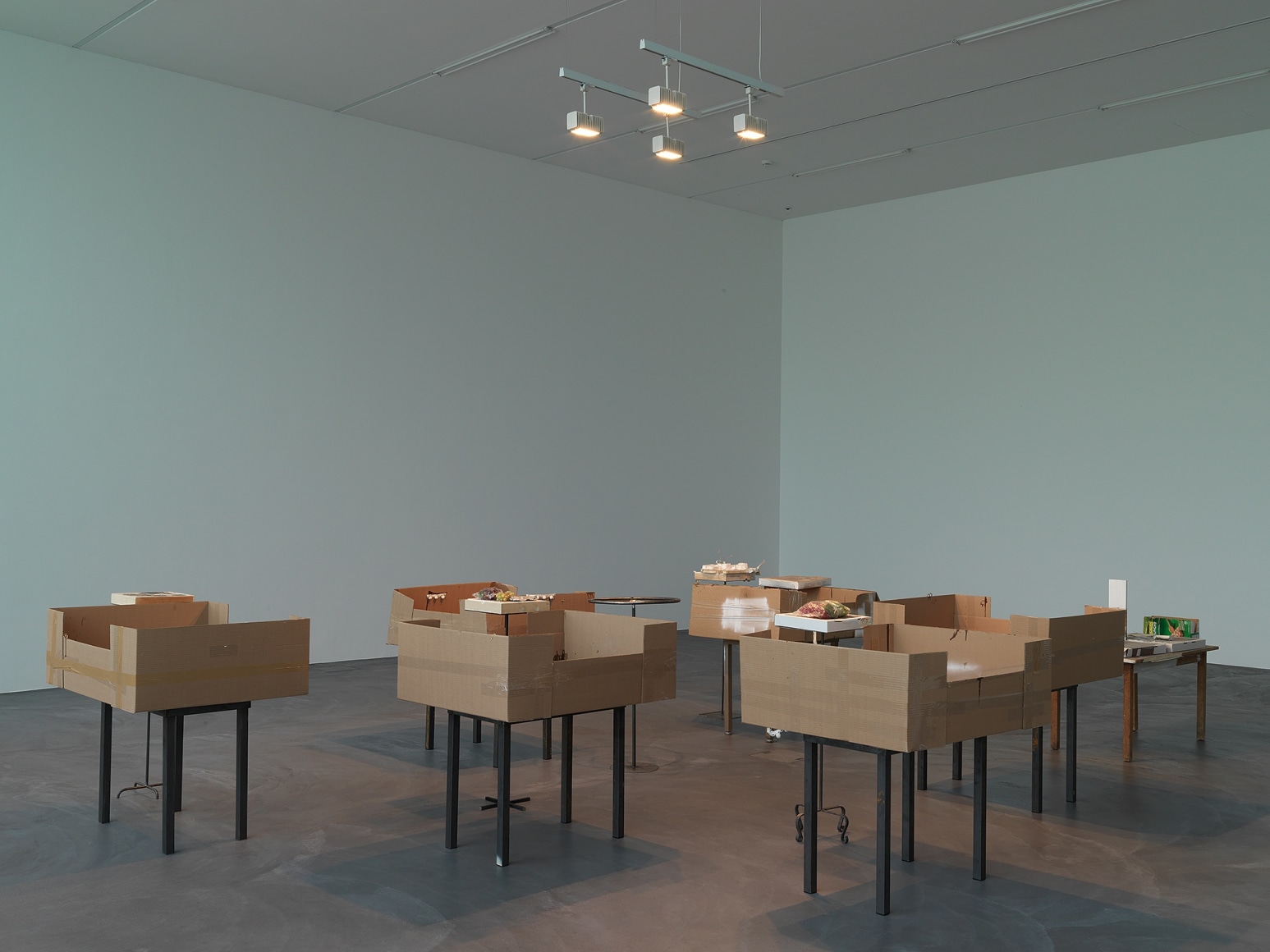 Uri Aran,&nbsp;Here, Here and Here