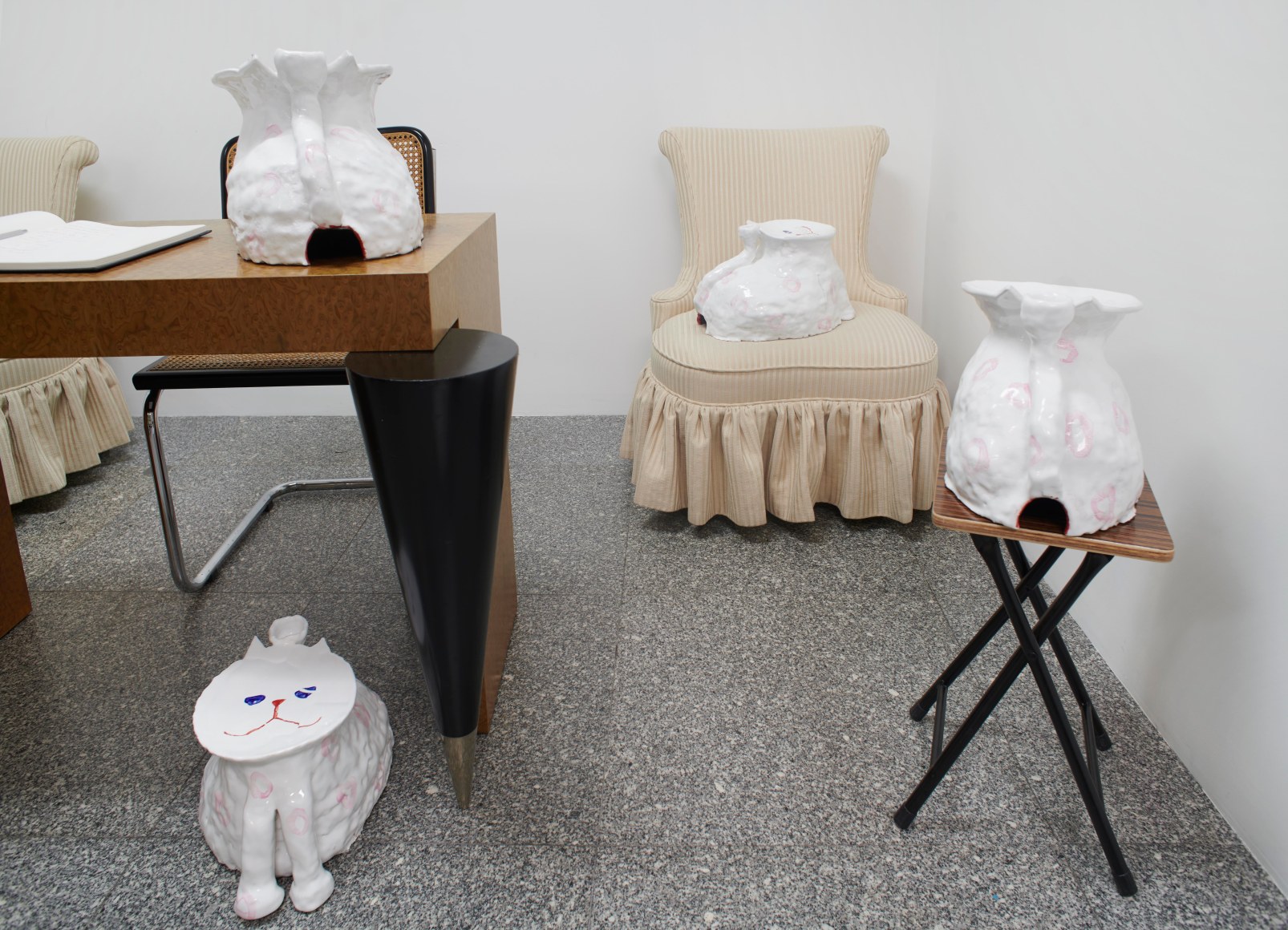 Hadi Falapishi, Almost Alone, September 21, 2019 - December 12, 2019, Tramps, New York