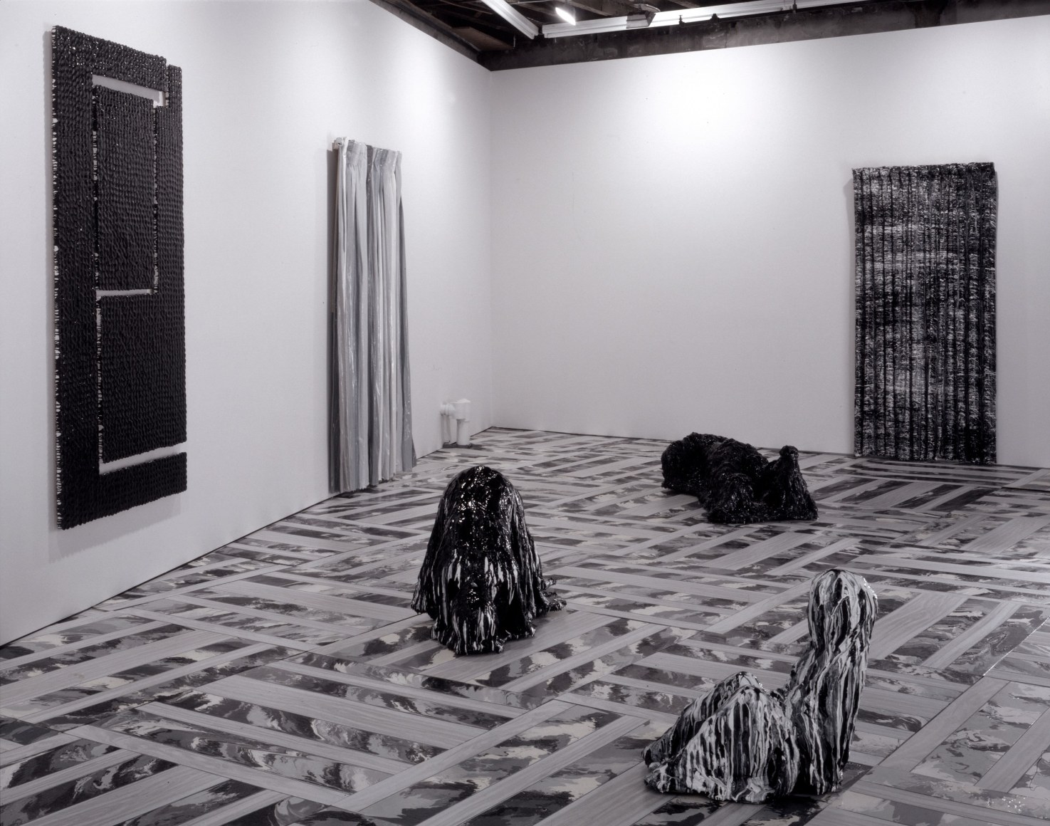 In Between False Comforts,&nbsp;Andrew Kreps Gallery, New York, October 13 - November 12, 2005