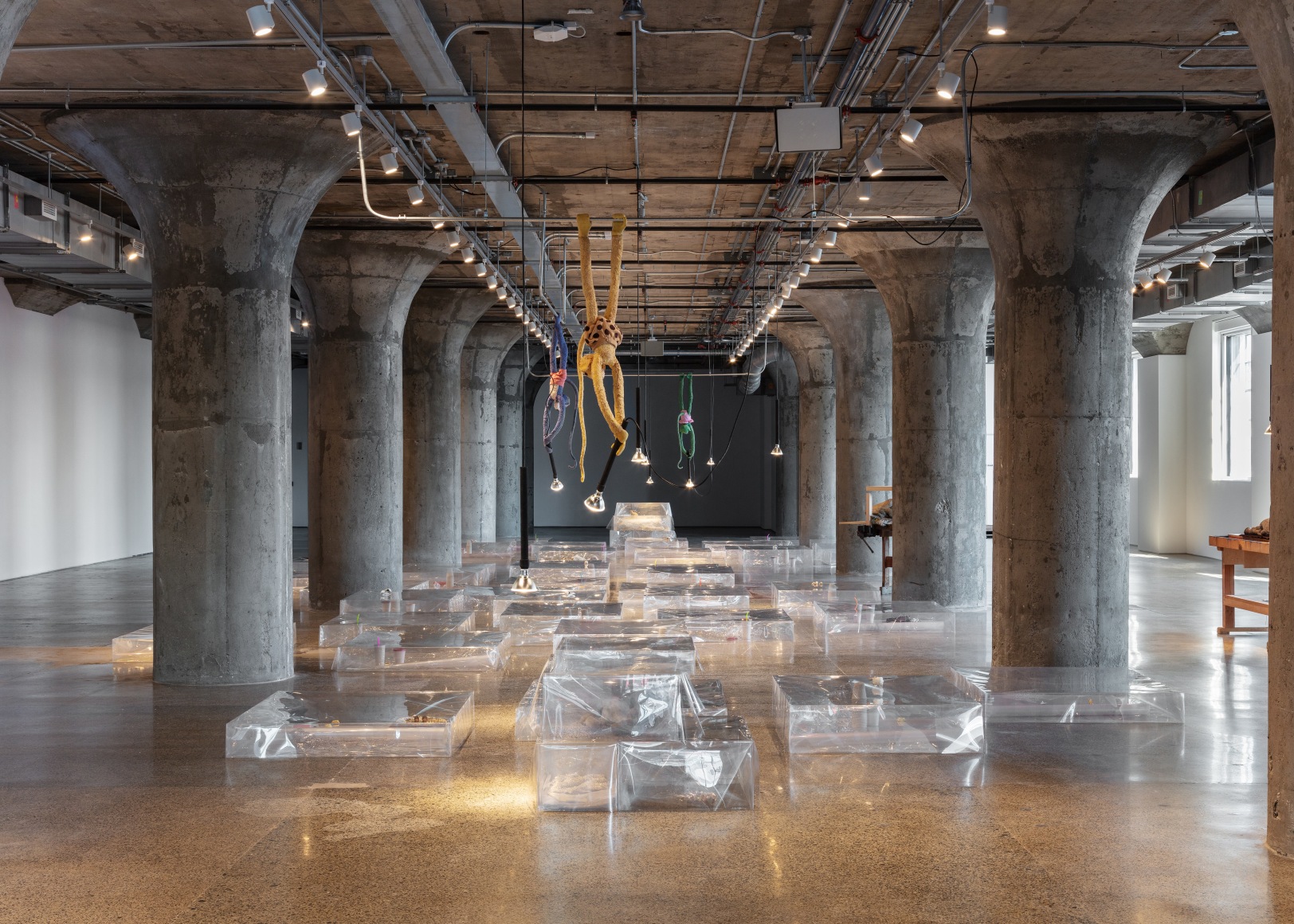 Liz Magor, The Separation