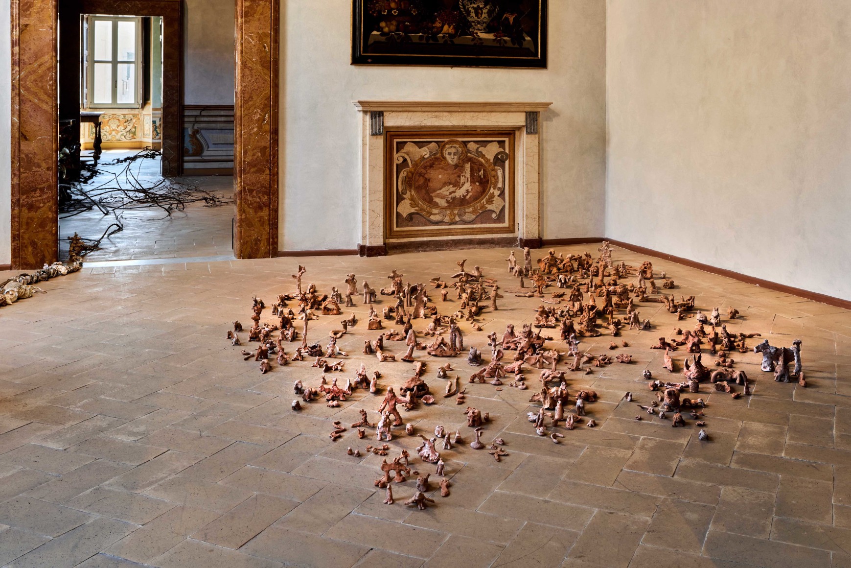 Chiara Camoni,&nbsp;Beginning end. Round. All things of the world.