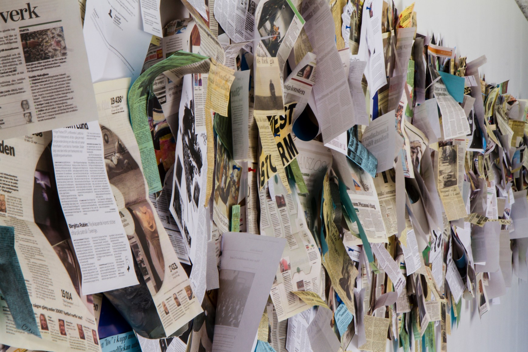 Goshka Macuga, Public Address: Goshka Macuga Tapestries