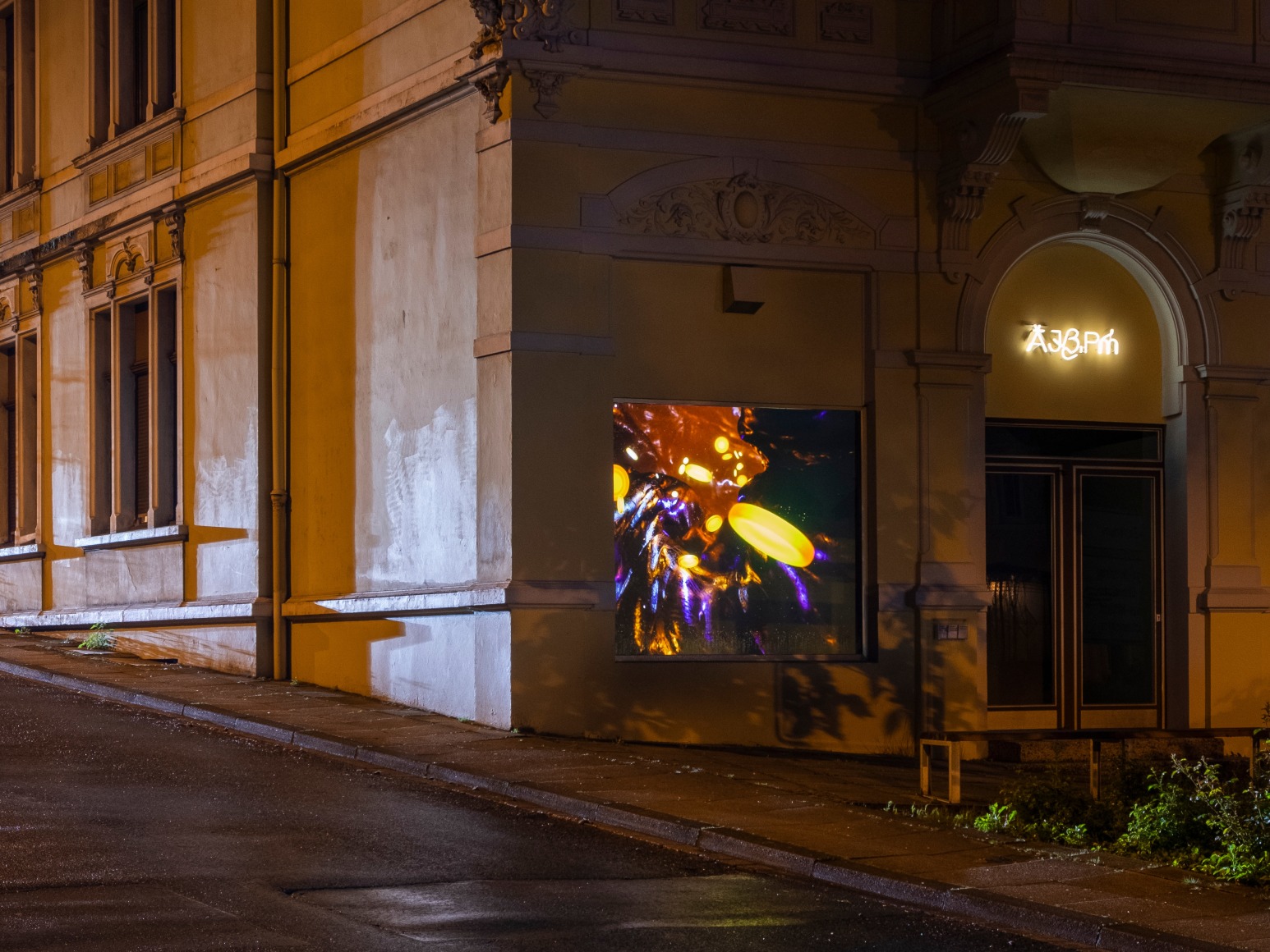 Julien Creuzet, Assidule