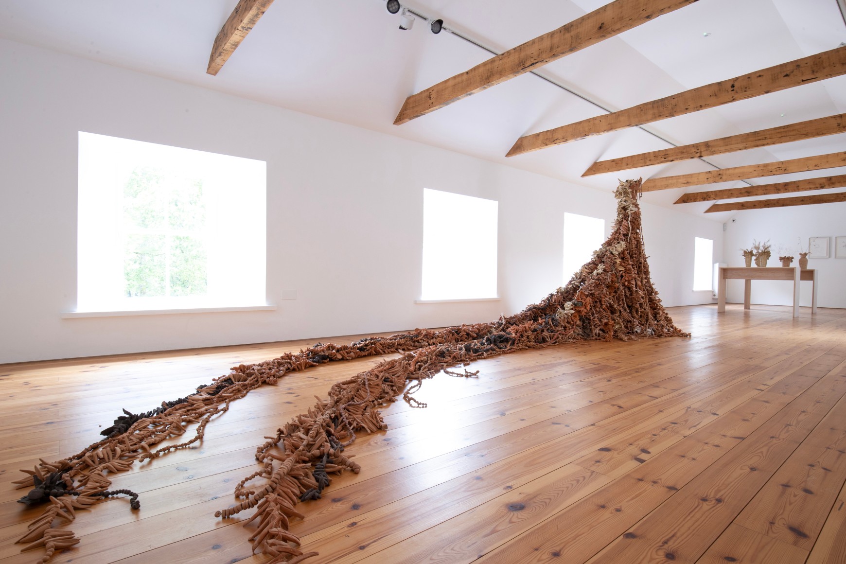 Chiara Camoni,&nbsp;murmur, buzz, hiss and rub