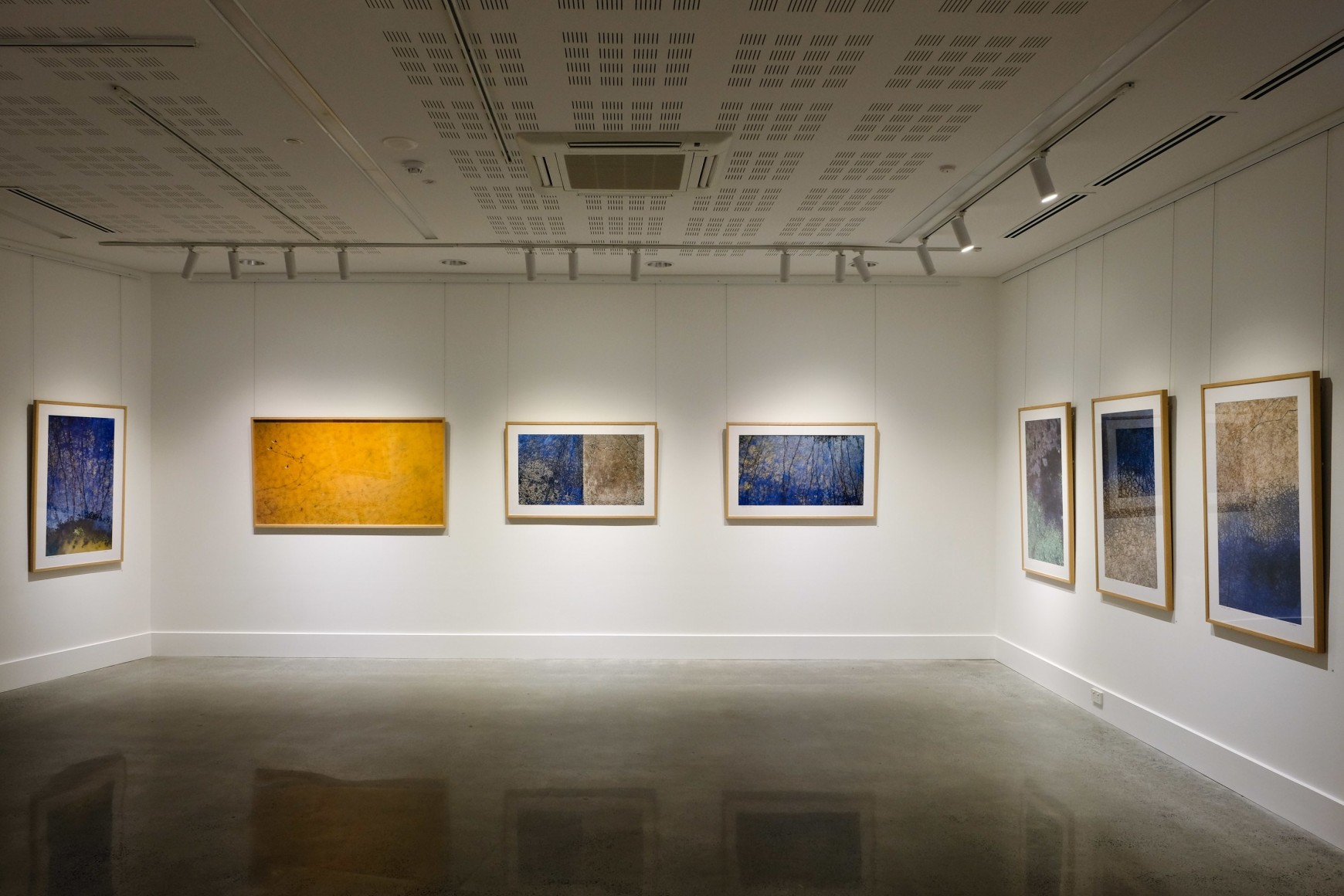 Stu Murphy Pause exhibition ​Installation View at Lone Goat Gallery Byron Bay 2019