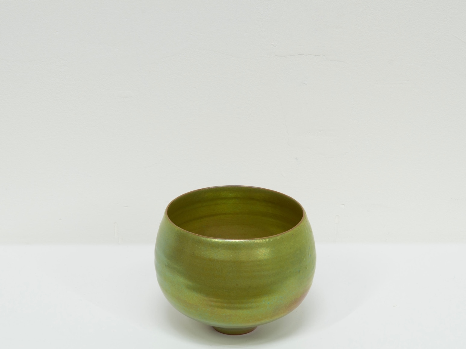 JAMES HAGGERTY, Silken Golden Luster, 2023