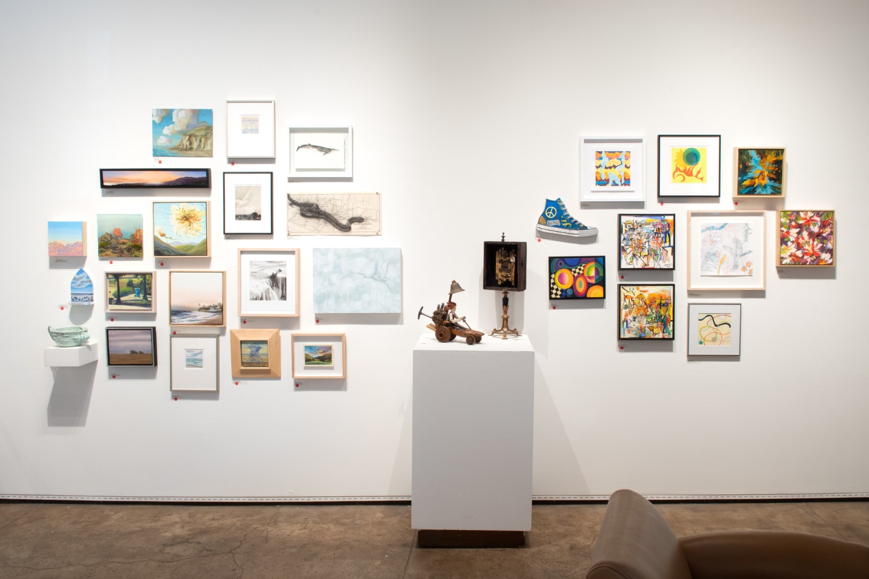 100 Grand installation shot