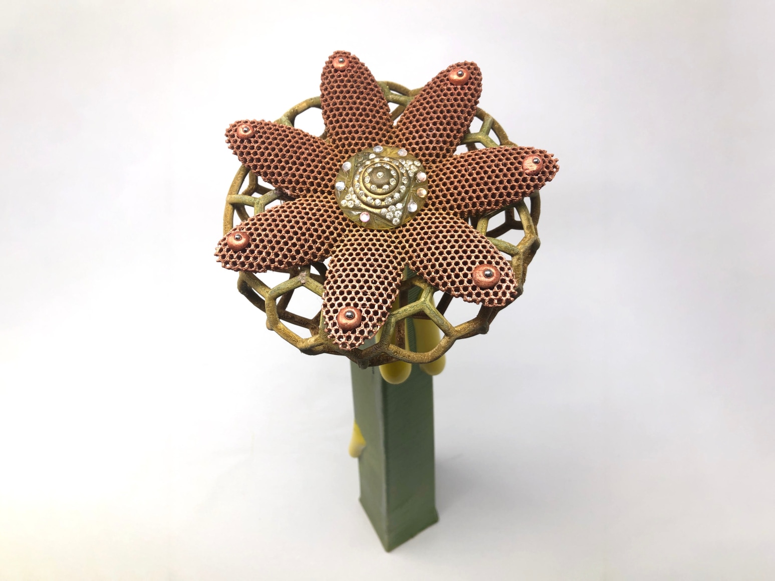 LYNDA WEINMAN, Alien Spaceship Flower, 2023