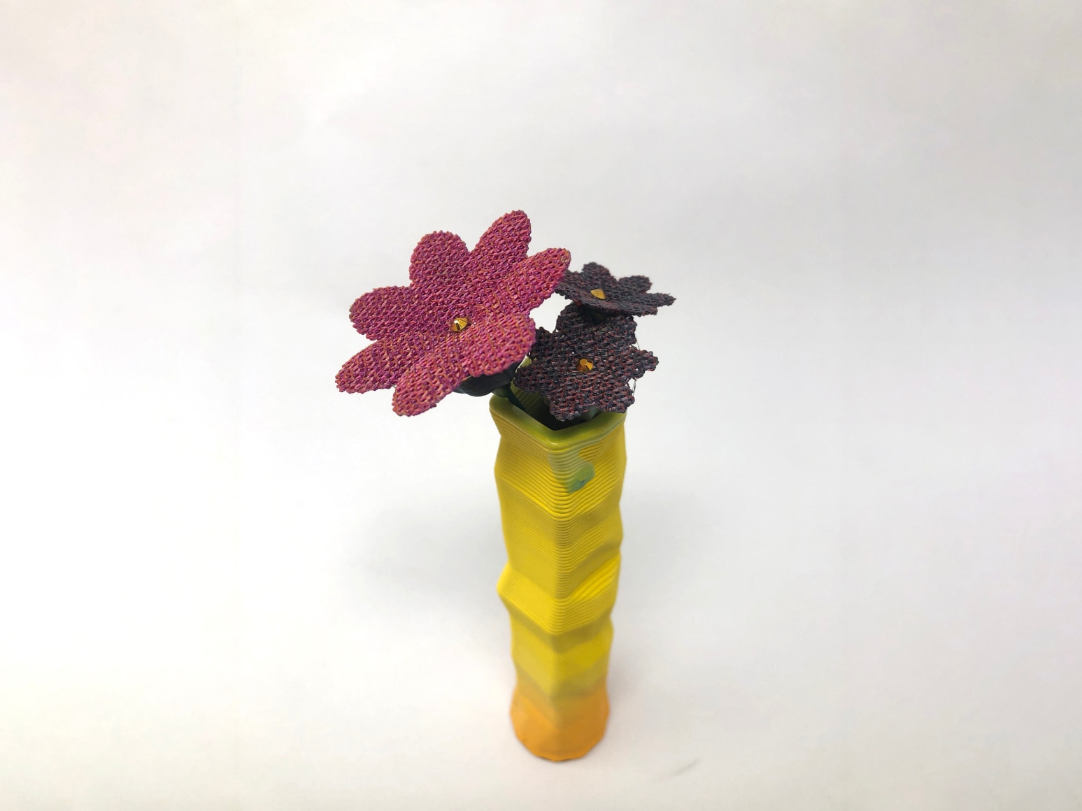 LYNDA WEINMAN, Faceted Floral, 2023