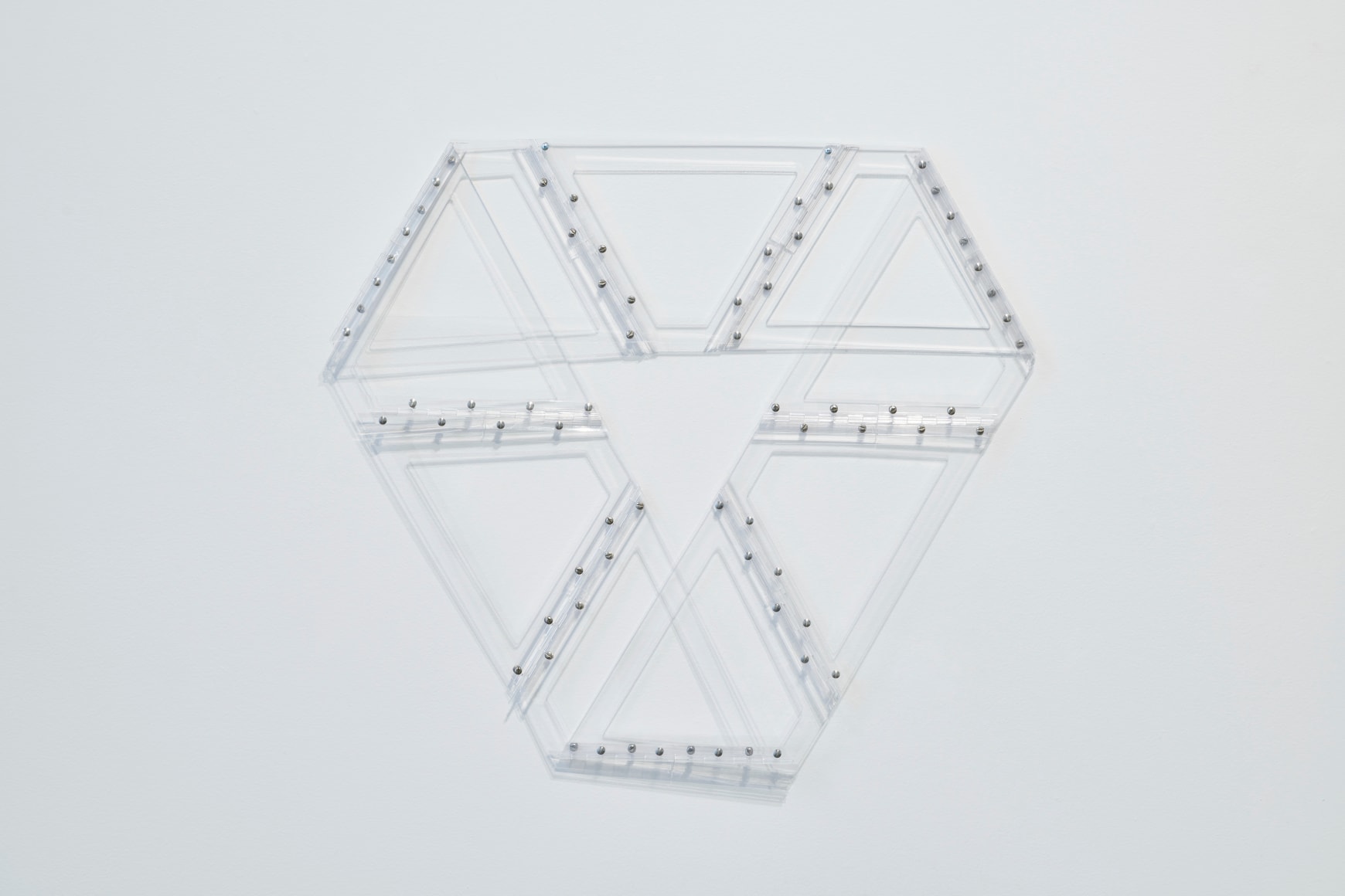 Marta Chilindron. Hollow Mobius (Clear Frame), 2018, acrylic and hinges, 14 15/16 x 26 x 26 in.