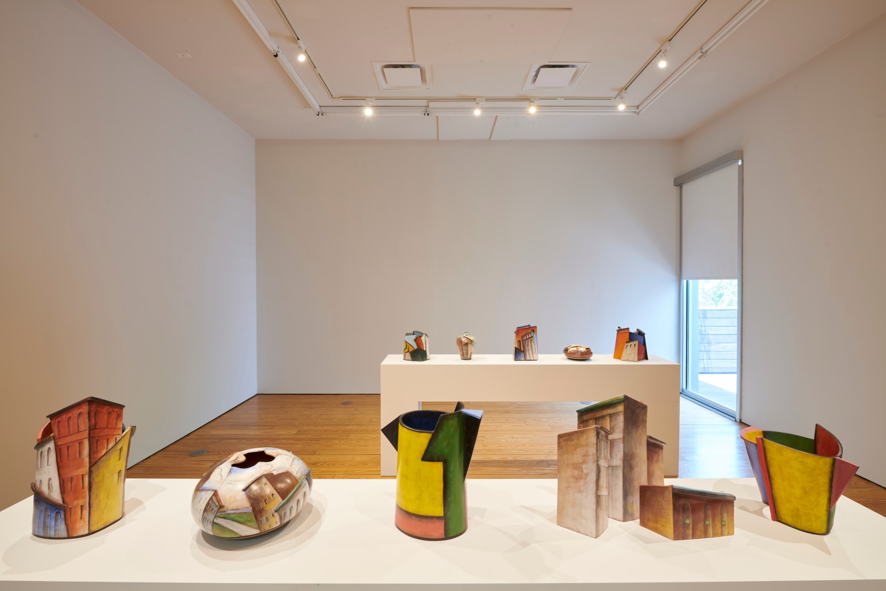 Lidya Buzio&rsquo;s Painted Ceramics: Color and Fire